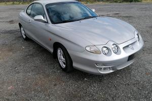 Hyundai coupe 1.6