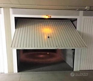 Box auto in centro a Sesto