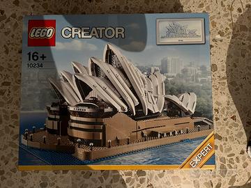 Lego 10234 Sydney Opera House