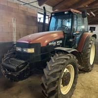 Trattore New Holland M135