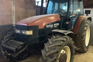 Trattore New Holland M135