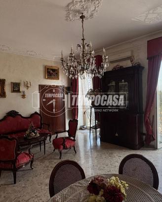 RIVIERA DI CHIAIA - Ampie dimensioni con Affaccio