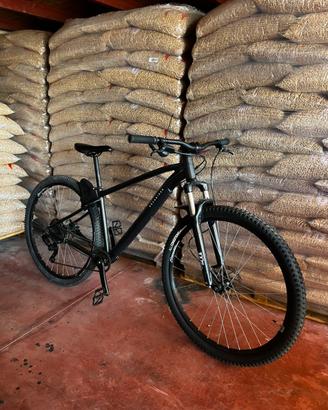 ROCKRIDER 550