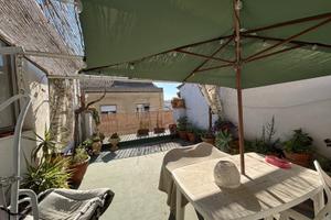 Indipendente 160 mq su due piani con due terrazzi