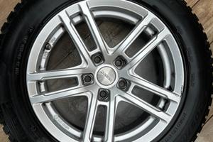 Cerchi in lega 16 gomme Pirelli