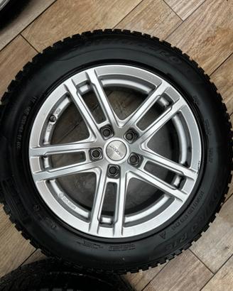 Cerchi in lega 16 gomme Pirelli