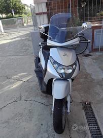 Piaggio Beverly 250