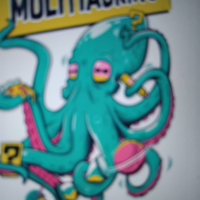 Operatrice telefonica multitasking