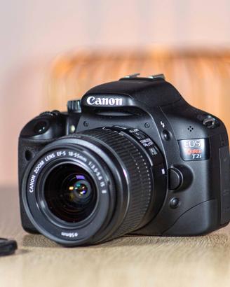 Canon EOS 550D / T2I + EF-S 18-55mm IS II