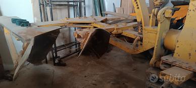 Aratro monovomere manuale