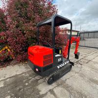 E230 - Mini escavatore 15 q PEL JOB EC15