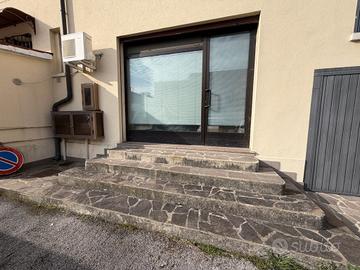 MIRA Negozio di circa 58mq con Antibagno e Bagno