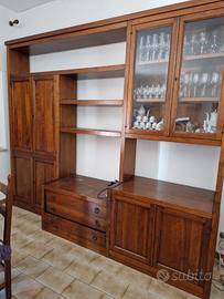 Tavolo + 6 sedie, vetrina e mobile tv con vetrine