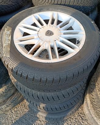 GOMME COMPLETE DI CERCHI IN LEGA 195/60 R15 LANCIA