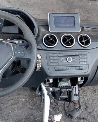 Plancia per Mercedes Classe B del 2011