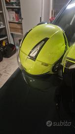 2 caschi Jet Givi Gialli 