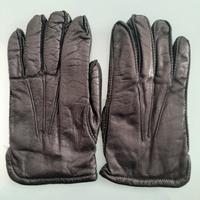 Guanti in pelle neri con interno beige