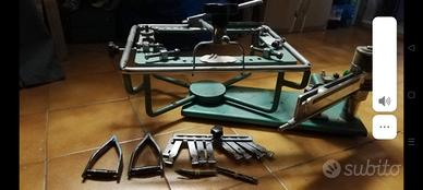 Macchina per incordare racchette