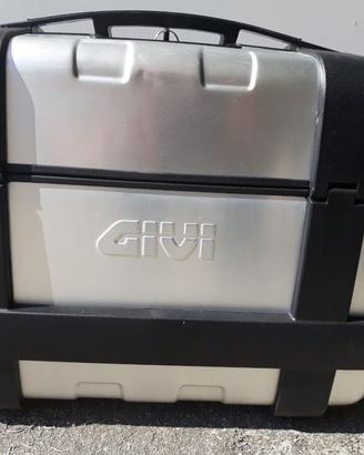 2 Valigie GIVI TRK33 (attacco Monokey)