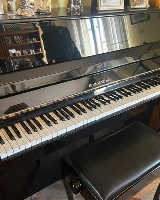 Pianoforte Fazer verticale da studio