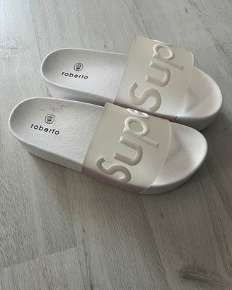 Ciabatte bianche con fascia trasparente “ super”