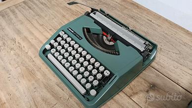 Olivetti Lettera 82