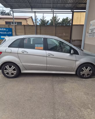 Mercedes b 200