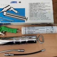 Ingrassatore pneumatico