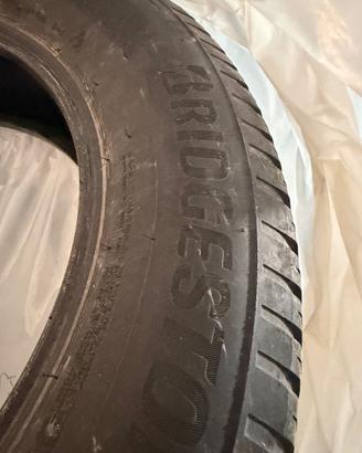 Gomme Bridgestone 4 stagioni usate 225/65 r17