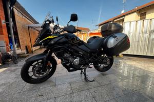 Suzuki v strom 650 del febbraio 2023