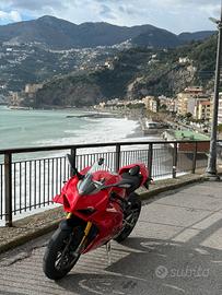 Panigale v4s