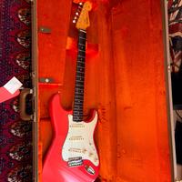 Fender strat American Vintage II 1961 Fiesta