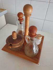 set da tavola vintage in legno