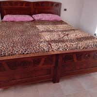 mobile letto matrimoniale in legno antico