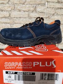 scarpe da lavoro con punta di ferro 