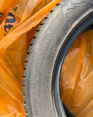 Gomme invernali hankook 225/55/18