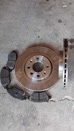 coppia dischi e pastiglie anteriori brembo