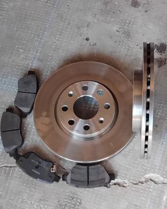 coppia dischi e pastiglie anteriori brembo