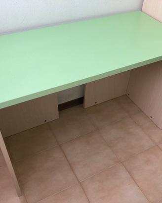 Scrivania legno-verde