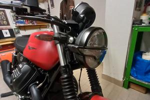 MotoGuzzi V7 850 Stone