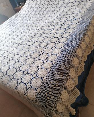 Copriletto pizzo beige