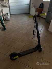 Monopattino elettrico Nilox pieghevole