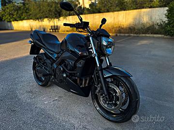 Suzuki gsr 600