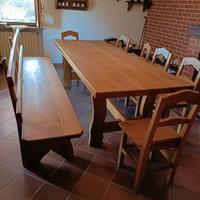 TAVOLO,SEDIE E PANCA IN LEGNO MASSICCIO
