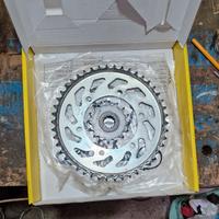 Corona e pignone per yamaha r6 2008