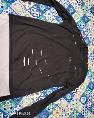 Maglia a Maniche Lunghe con Tagli Stile Ripped 