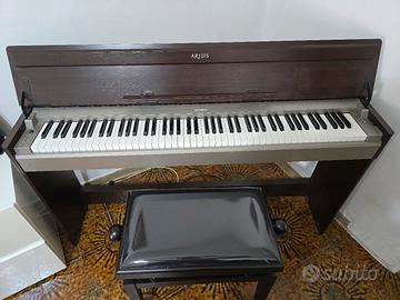 Pianoforte Yamaha YDP-S51 per Arius