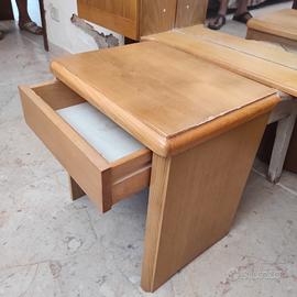 sgabello con cassetto 