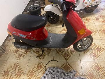 Piaggio zip leggere descrizione