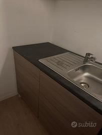 Mobile cucina con lavello e pensili